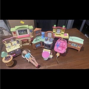 Vintage fisher price dollhouse loving family furniture